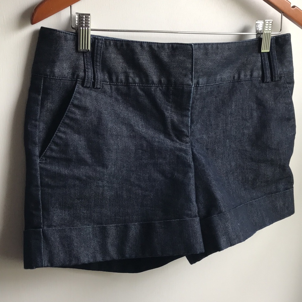 Express Indigo Denim Dressy Short Shorts Cuffed with 4 pockets belt loops size 6 - Picture 3 of 11